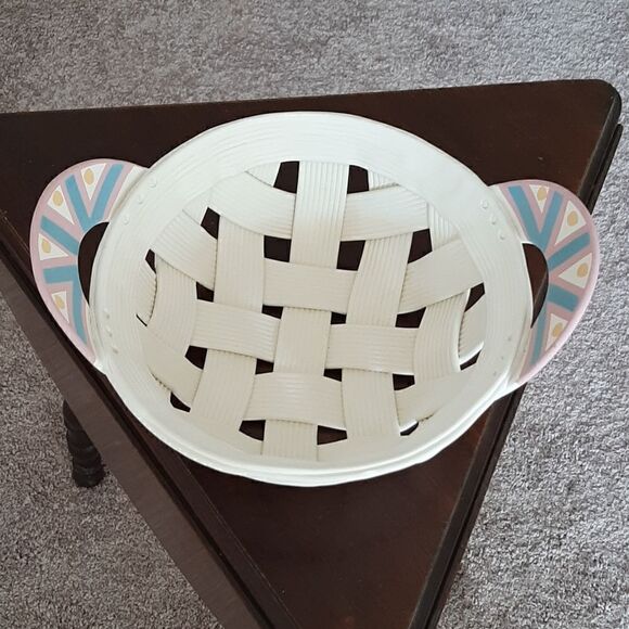 Artisan ceramic ribboned bowl - Picture 3 of 11